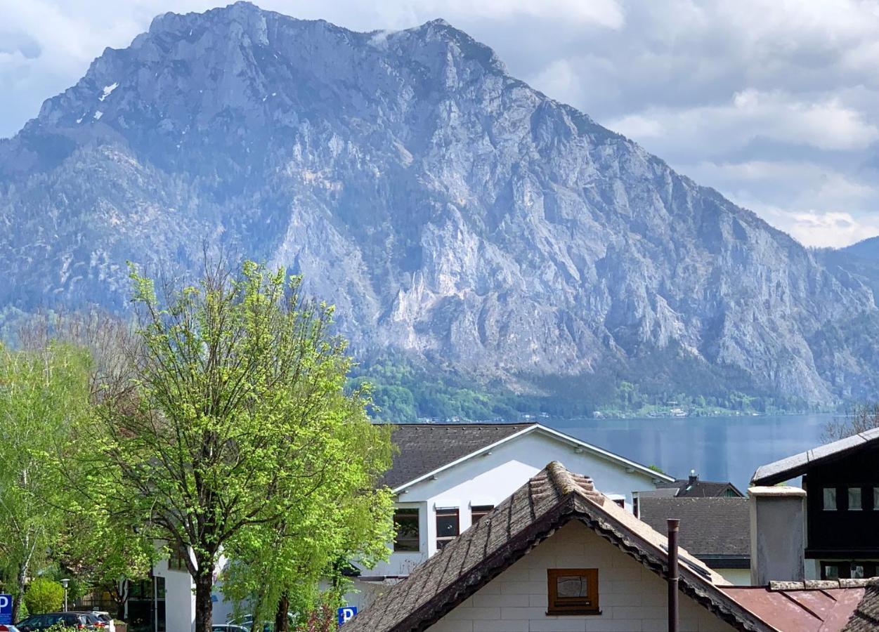 Traum Panorama Apartment Mit Berg & Seeblick Altmünster المظهر الخارجي الصورة
